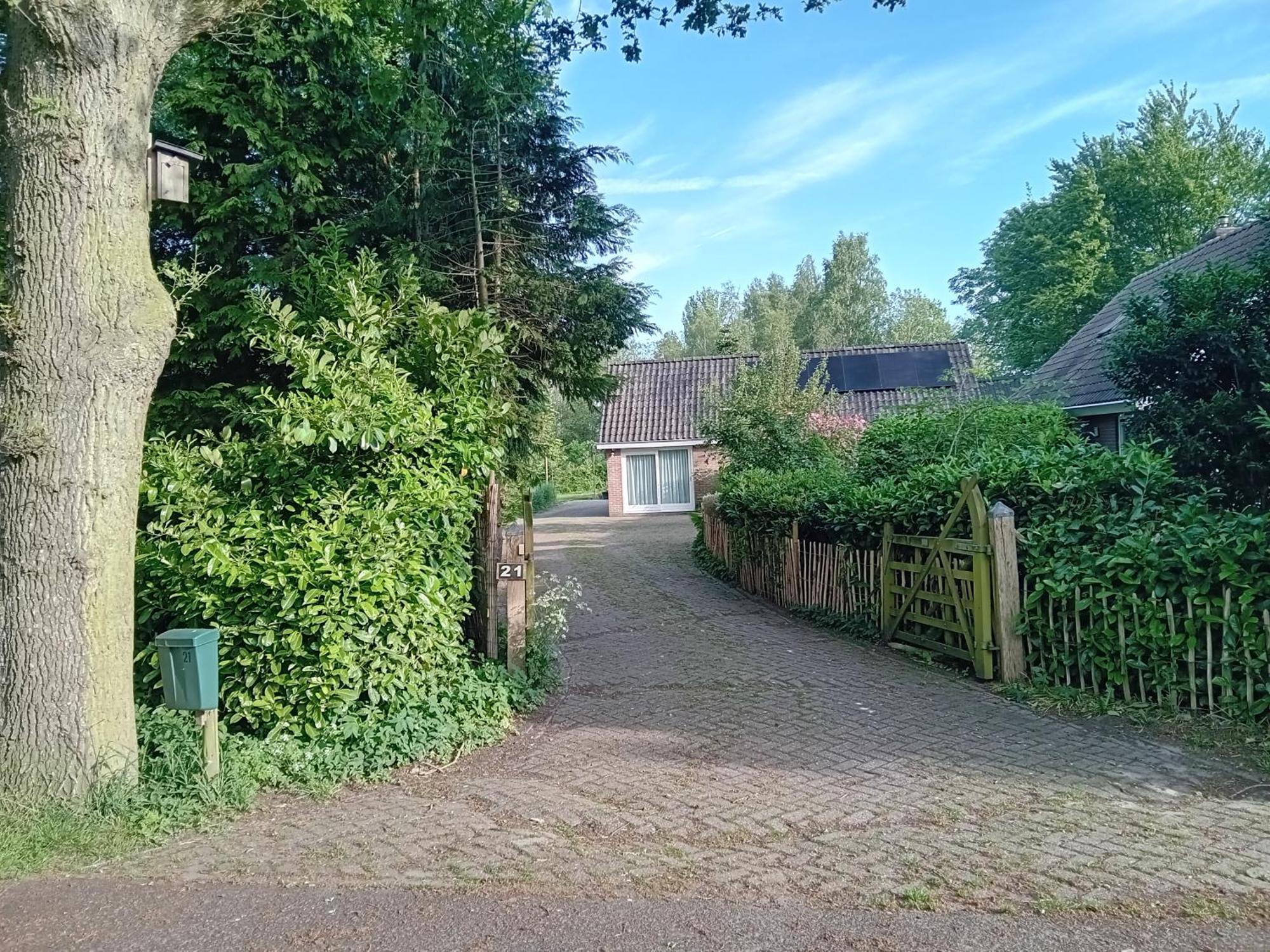 Ruim Huisje Op Een Prachtige Plek Hemrik Exteriör bild